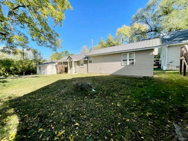 property 403 N Highway 17