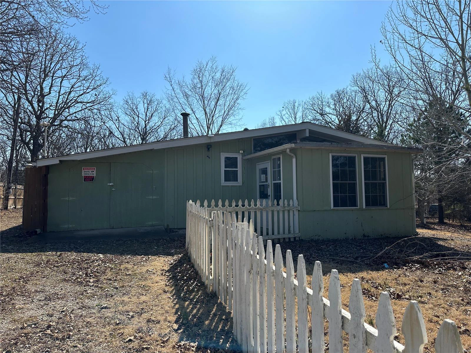 property 28 INDIAN HILLS Drive
