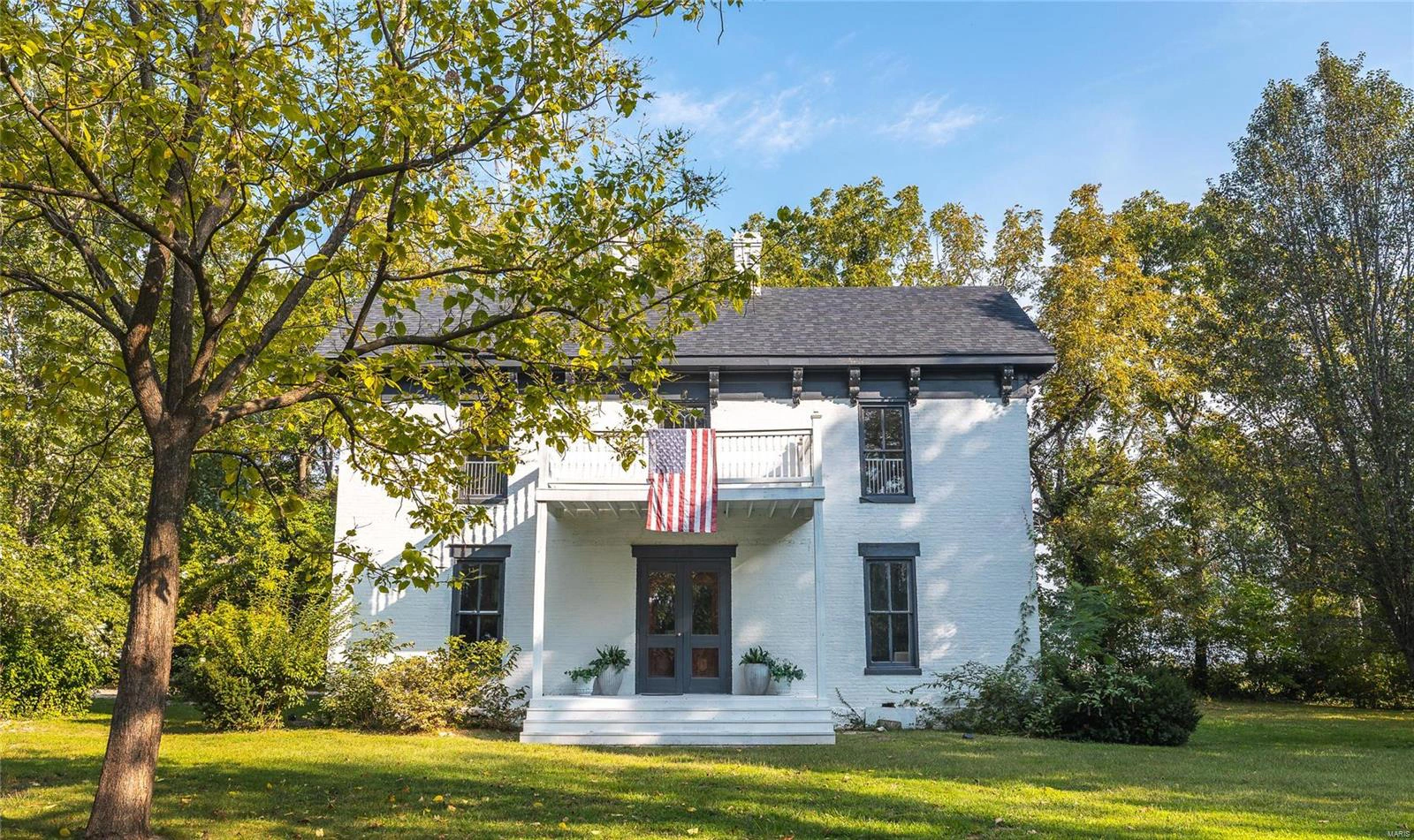 property 725 W Springfield Street