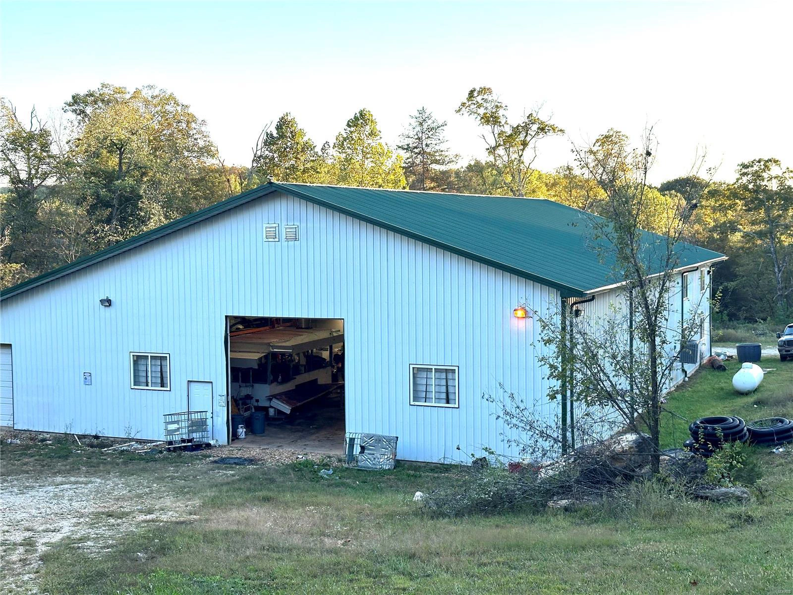property 184 Hwy Z