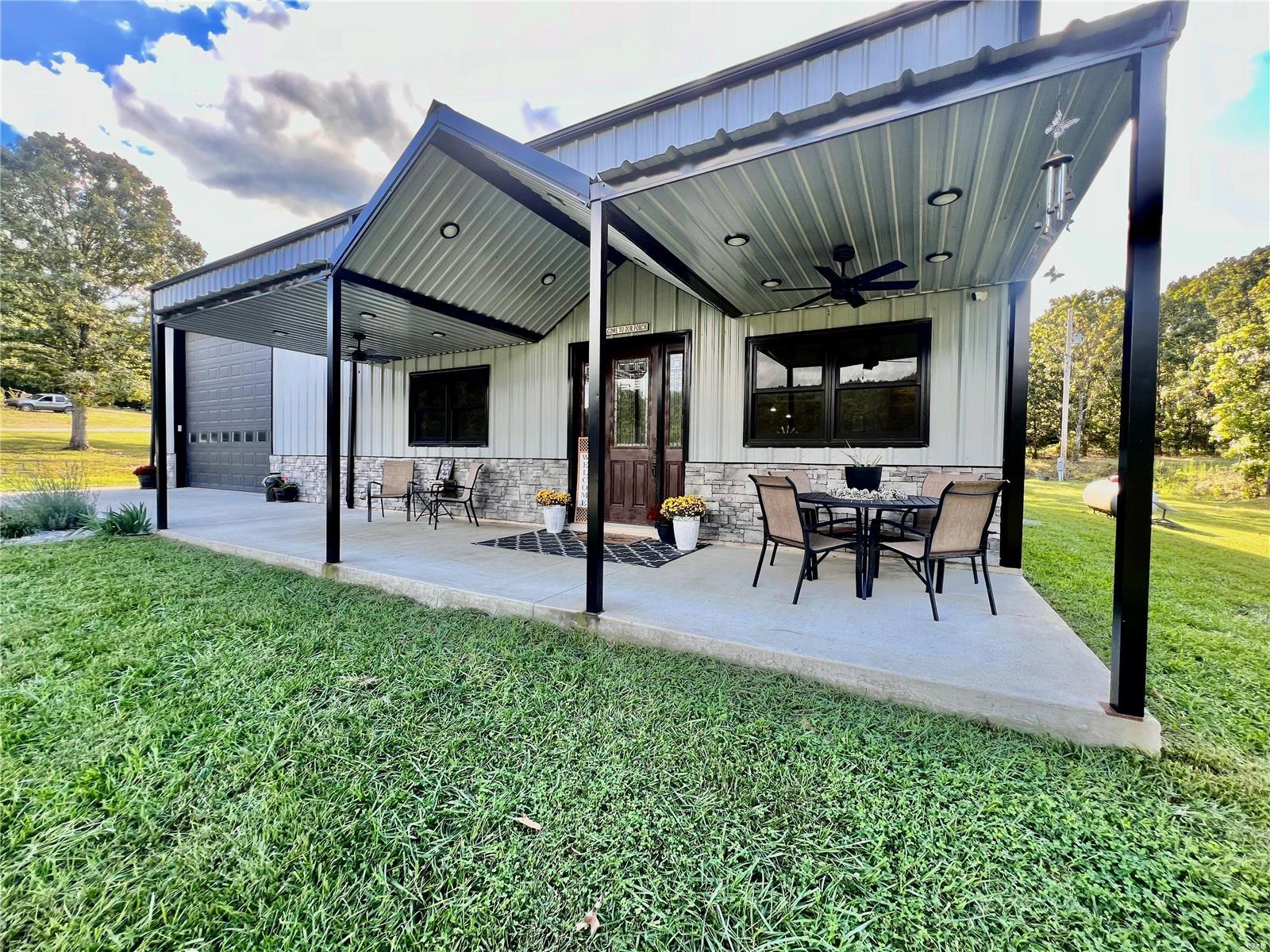 property 8593 Highway 17
