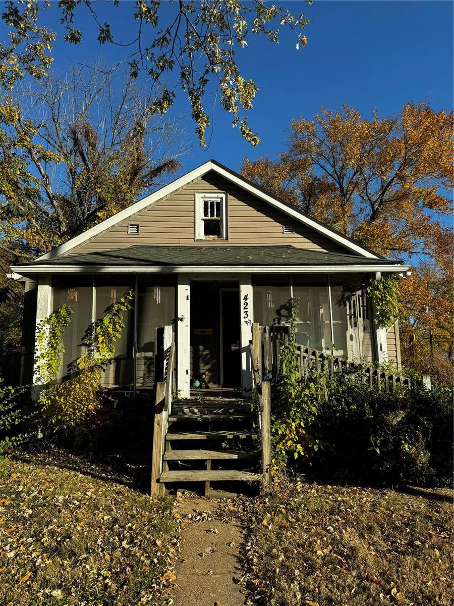 property 423 Maple Street