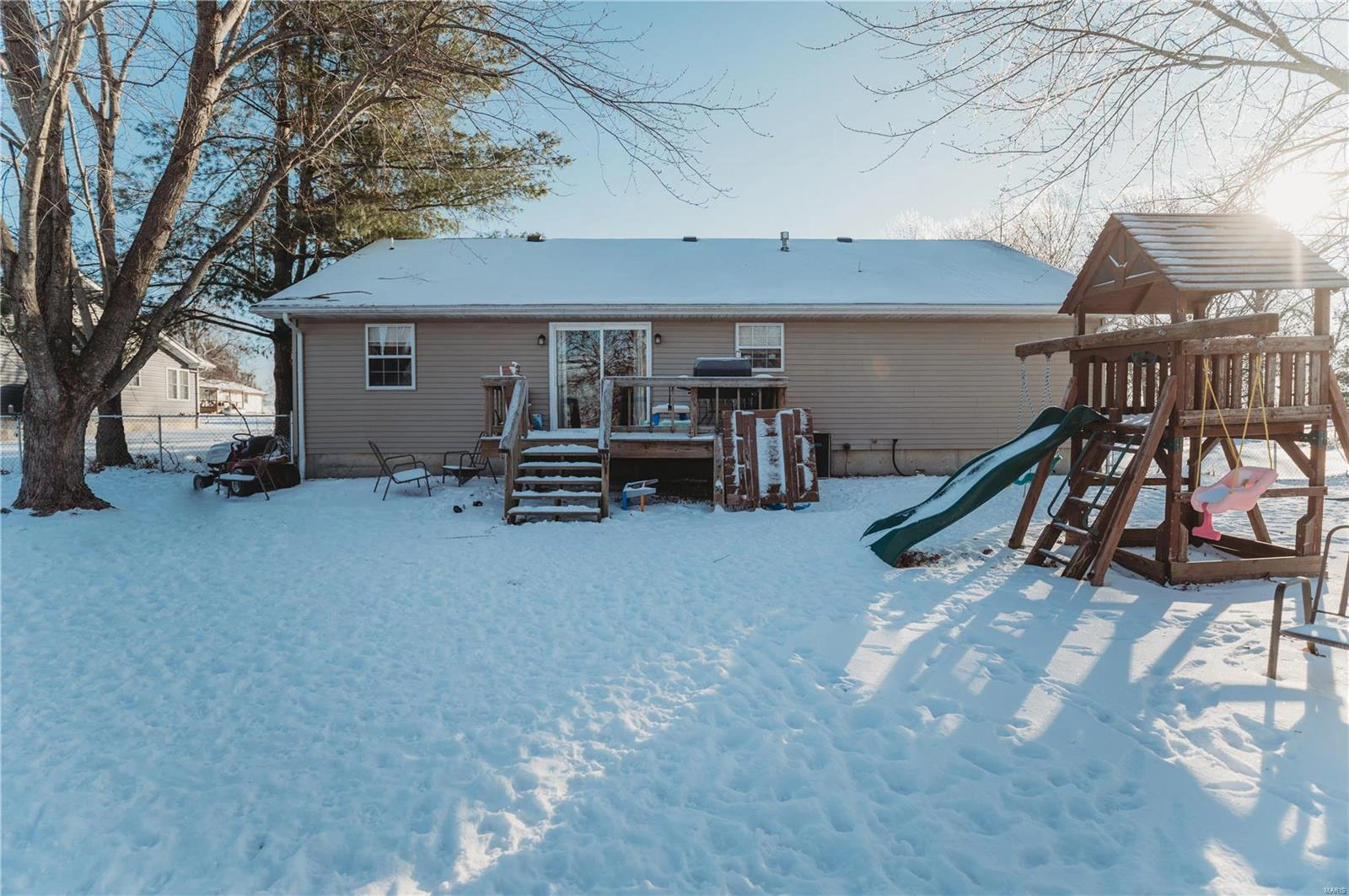 property 806 S Tebbetts
