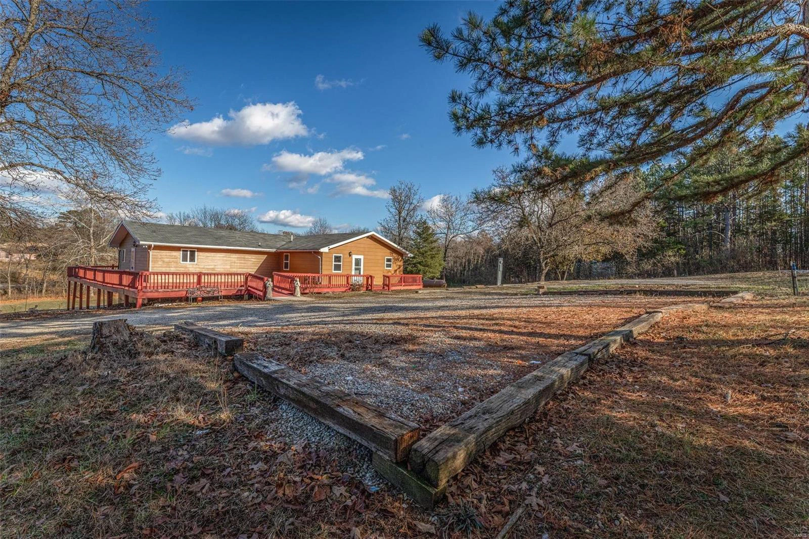 property 27010 Stoddard
