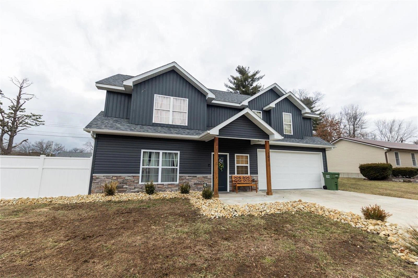 property 101 Greentree Road