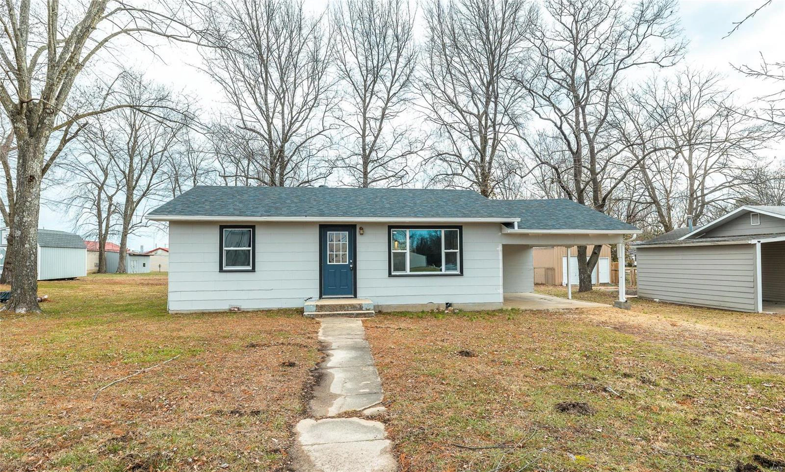 property 712 N Meramec St