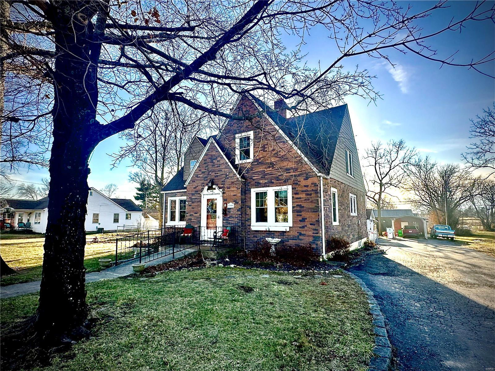 property 207 S Main Street