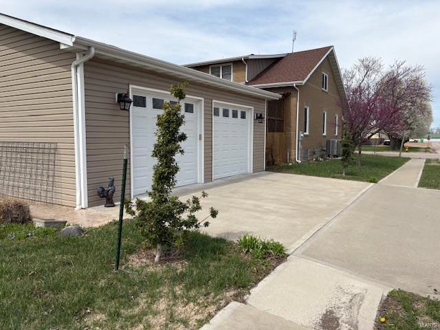 property 112 E Washington Avenue