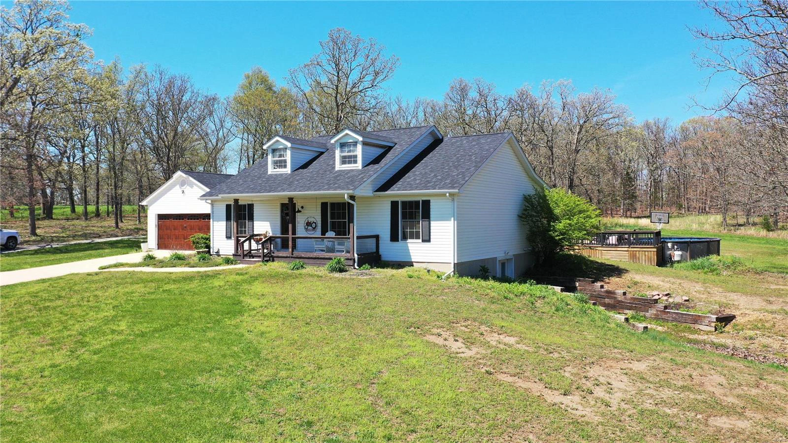 property 3121 E Highway 32