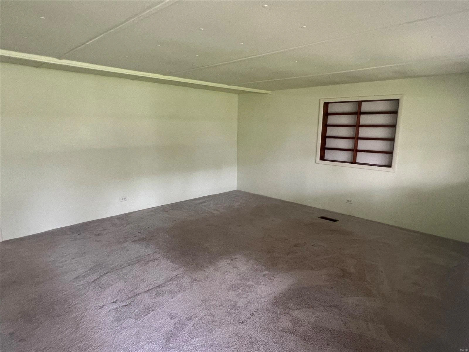 property 14555 Highway AW