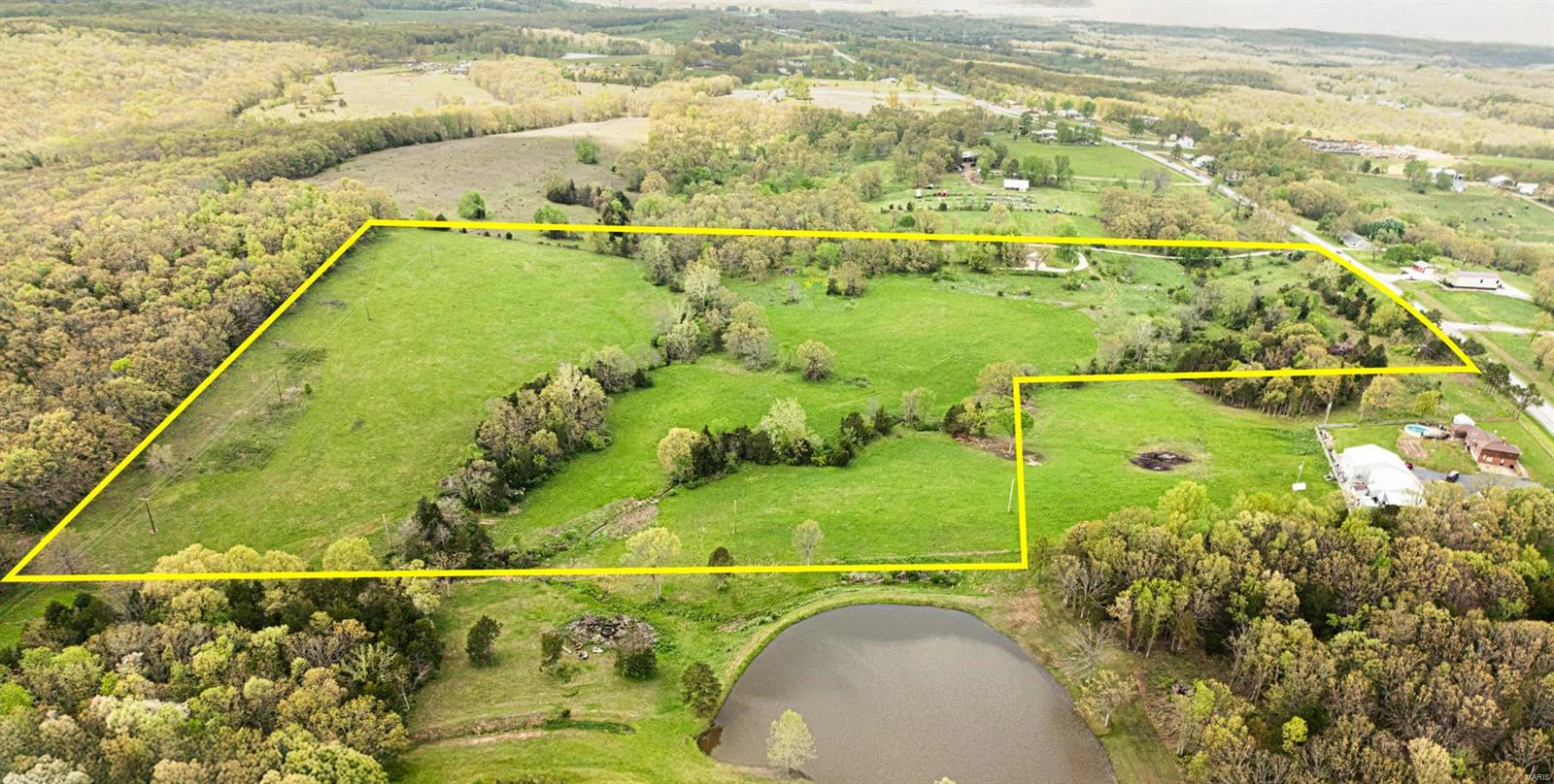 property 33999 N Highway 63