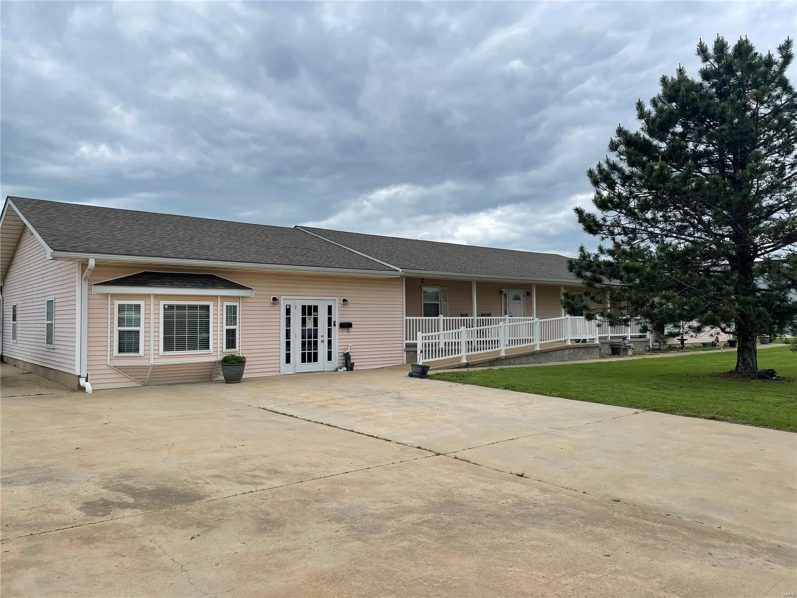 property 1207 S Babb Lane