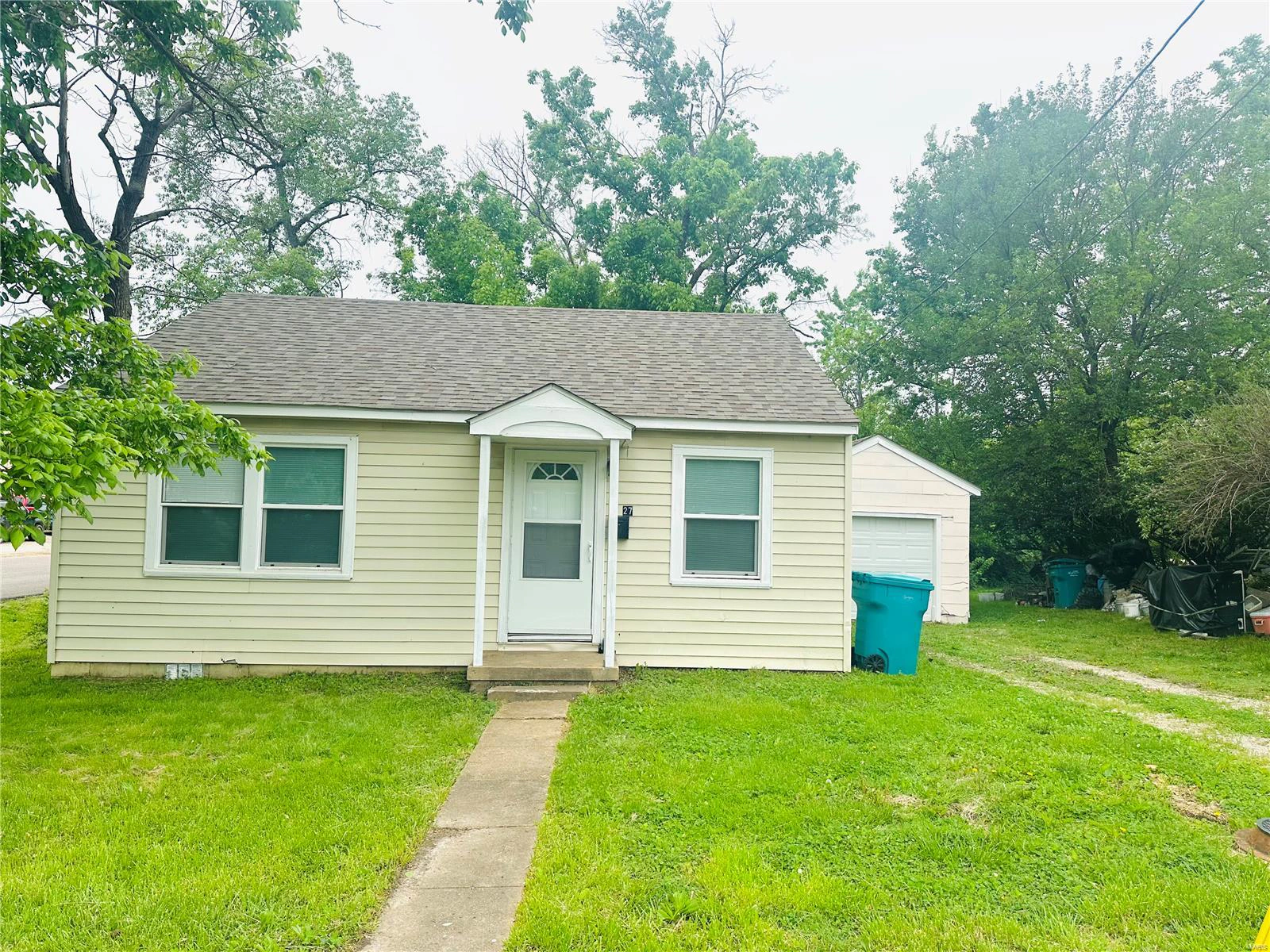 property 27 N Park Street