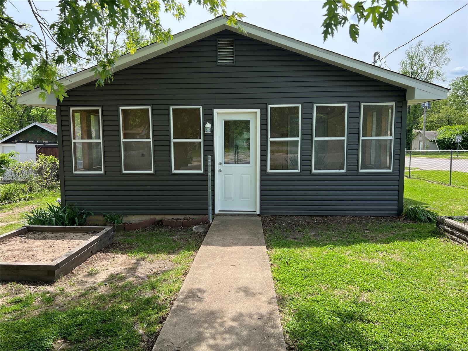 property 387 Van Buren Street