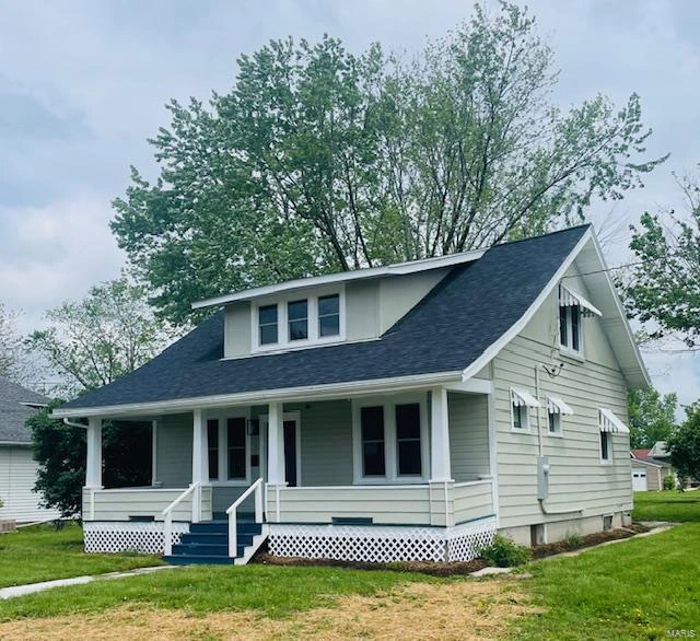 property 207 W Moore