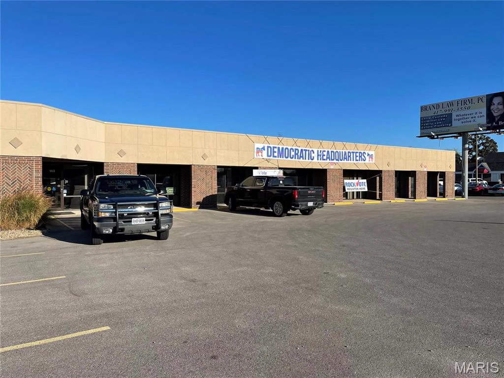 property 141 W Elm Street