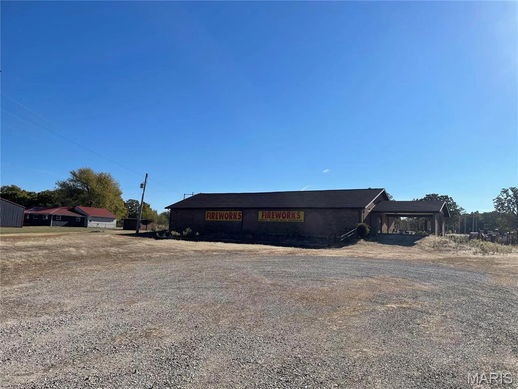 property 22444 Highway MM