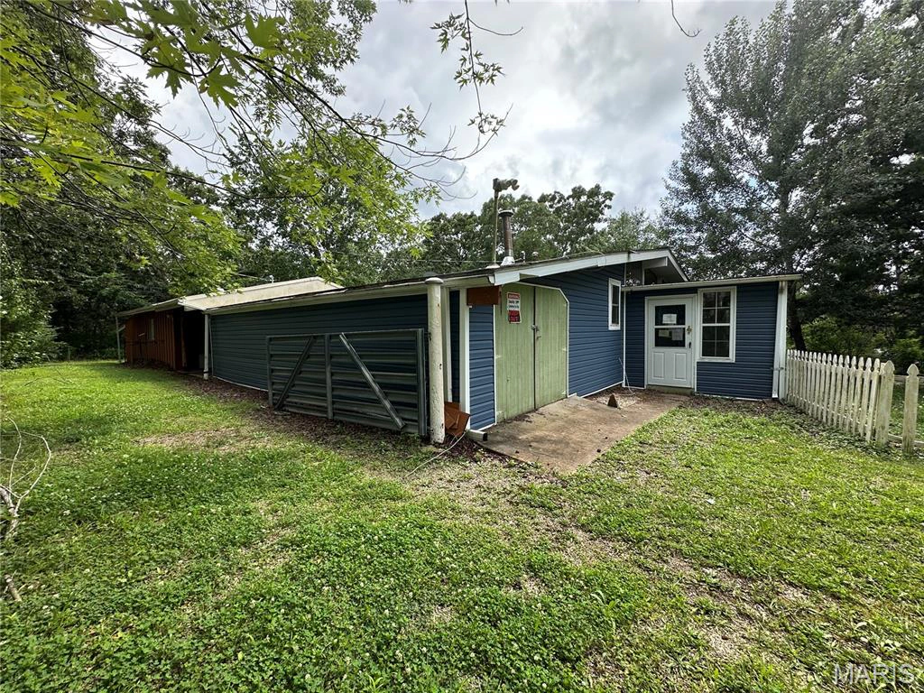 property 28 INDIAN HILLS Drive