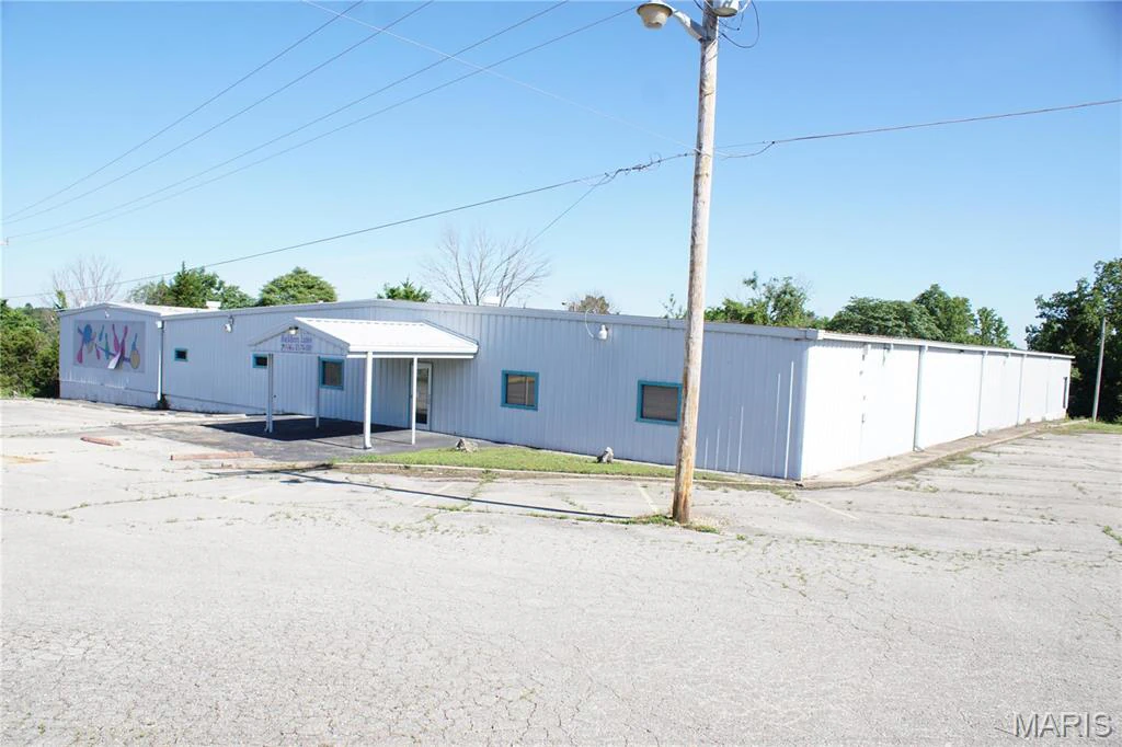 property 25915 Highway 17