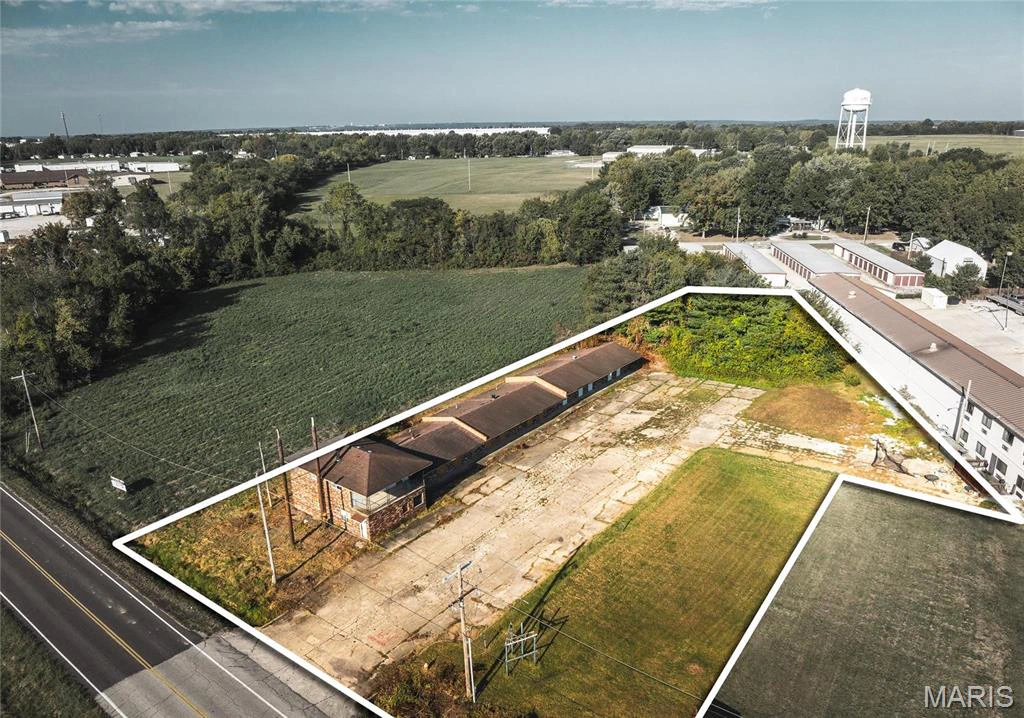 property 118 North Outer Road