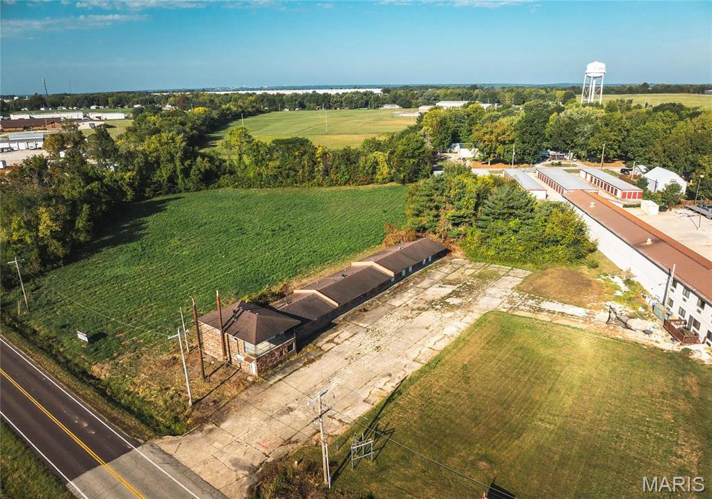 property 118 North Outer Road