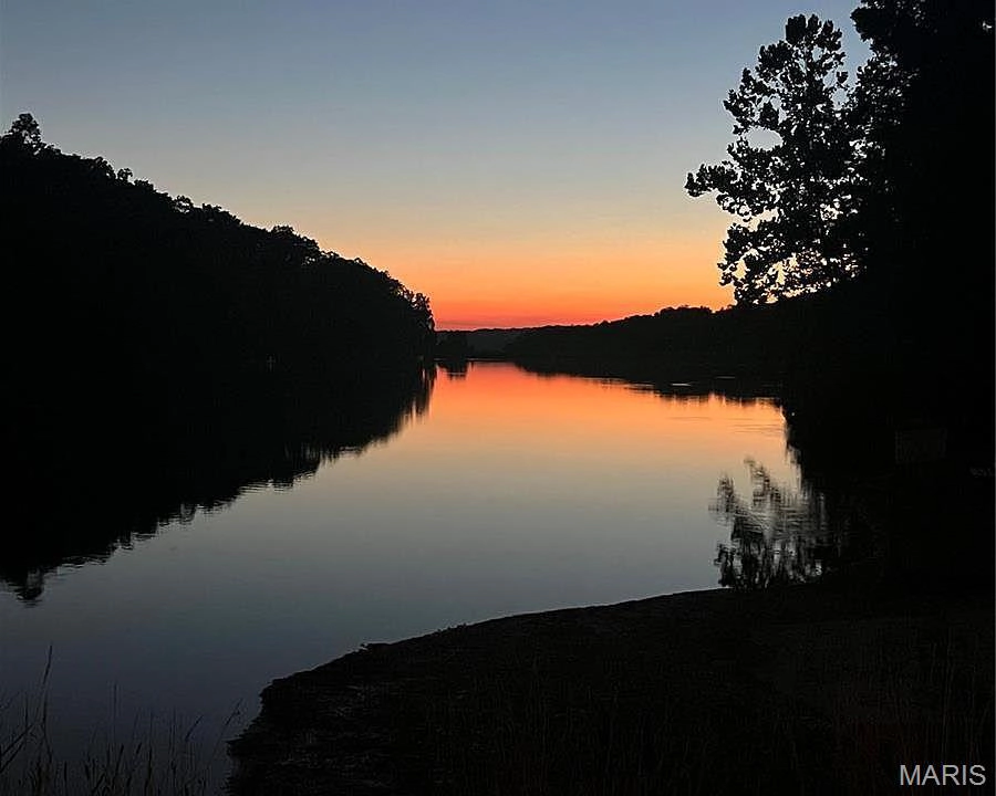 property 8 Woodland Lakes