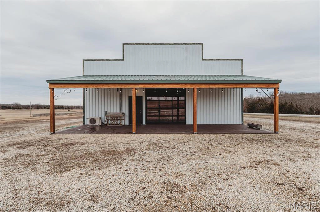 property 15906 Private Road 470