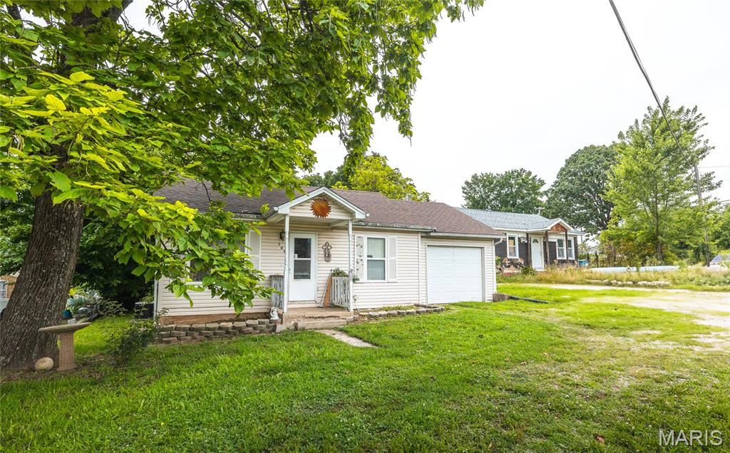 property 306 E 5th Street