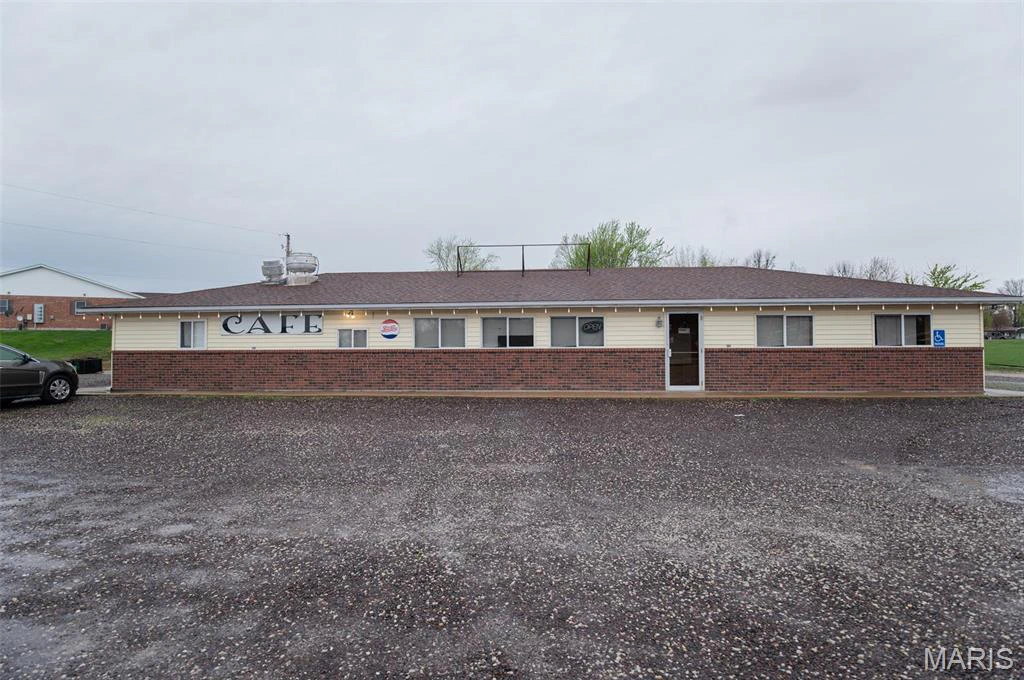 property 1102 W HWY 28