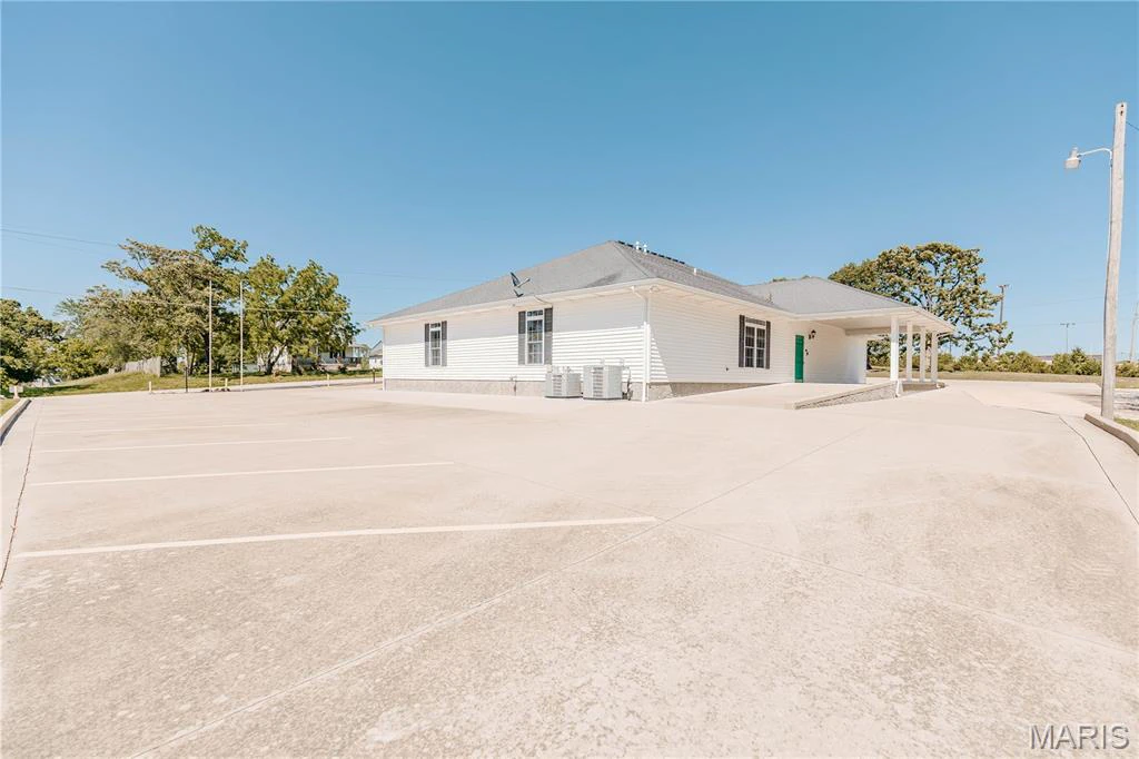 property 105 3rd Street
