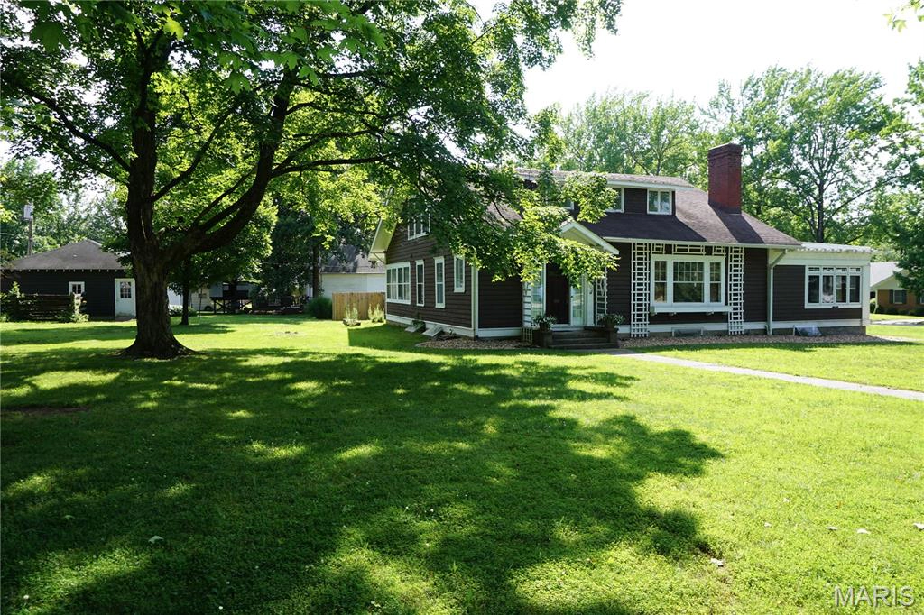 property 301 S Meramec Street