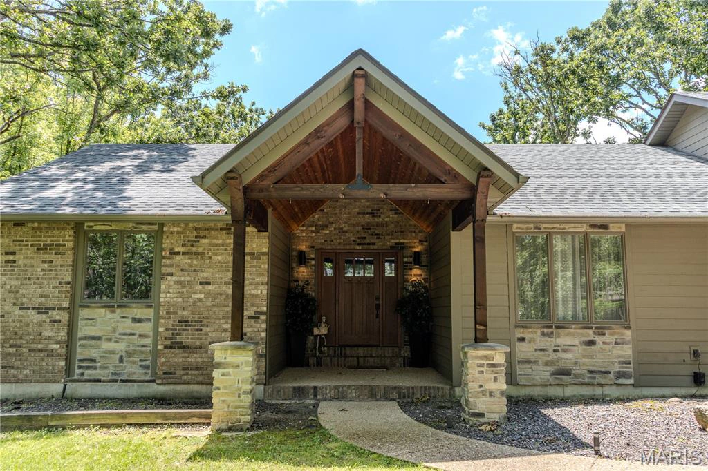 property 700 Lariat Lane