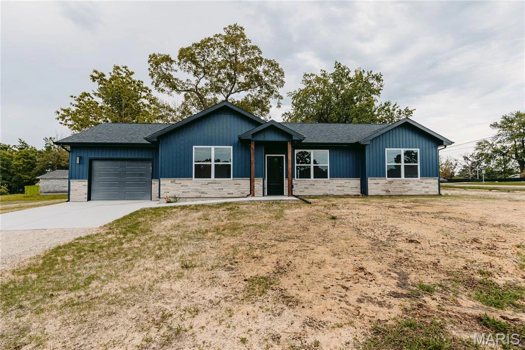 property 119 S Oak Street