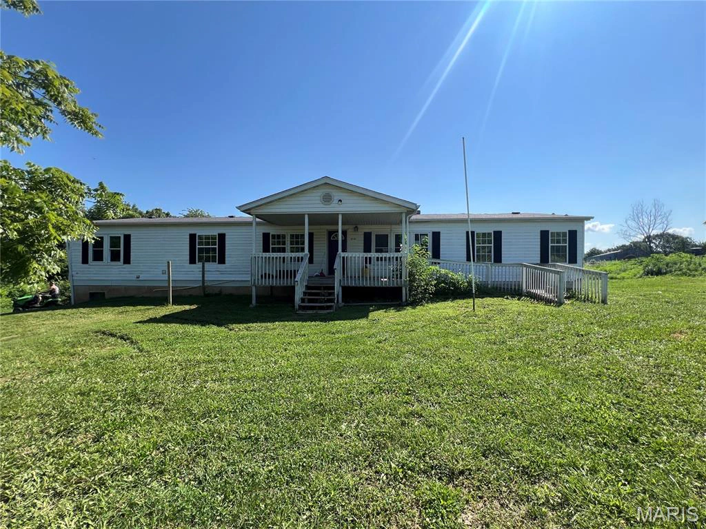 property 30190 US Highway 63