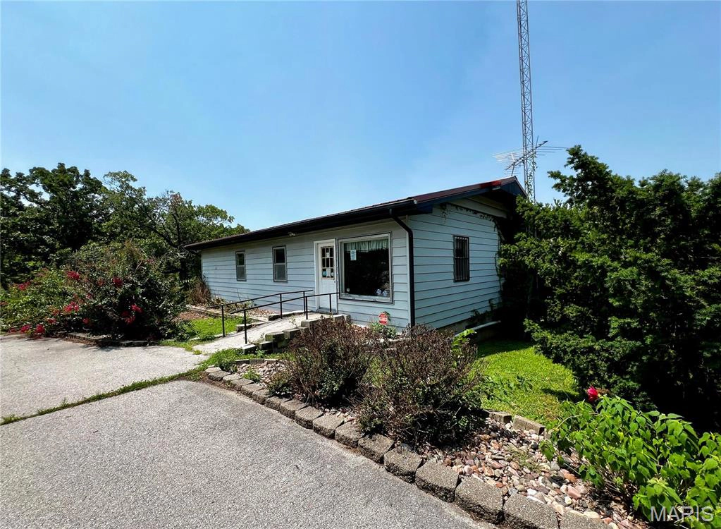 property 22199 Y Highway