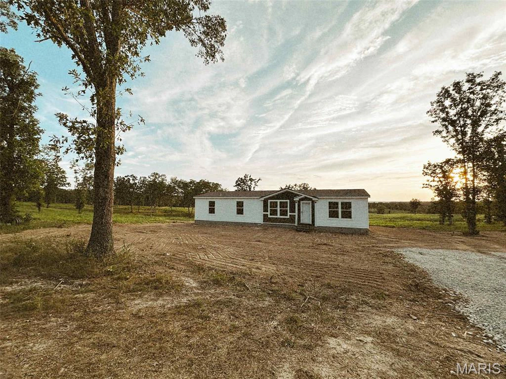 property 24 Private Lane 215