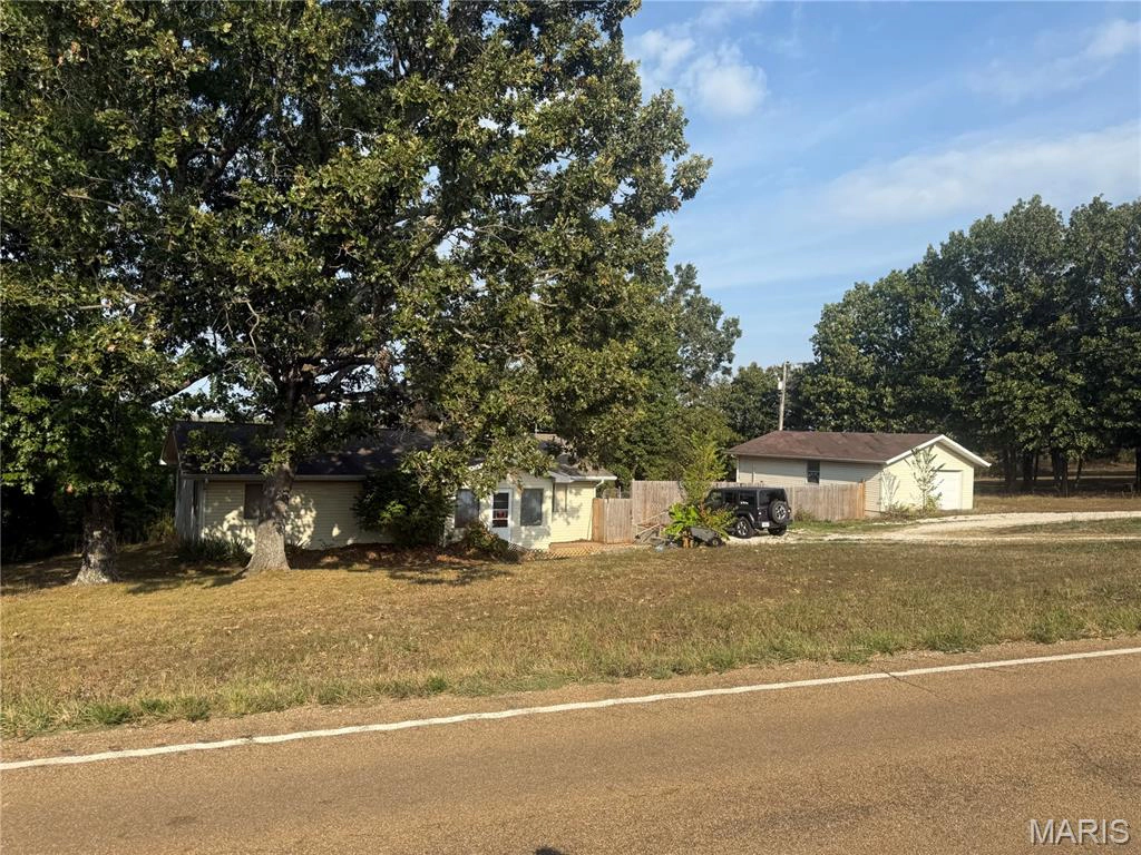 property 20415 Highway 17