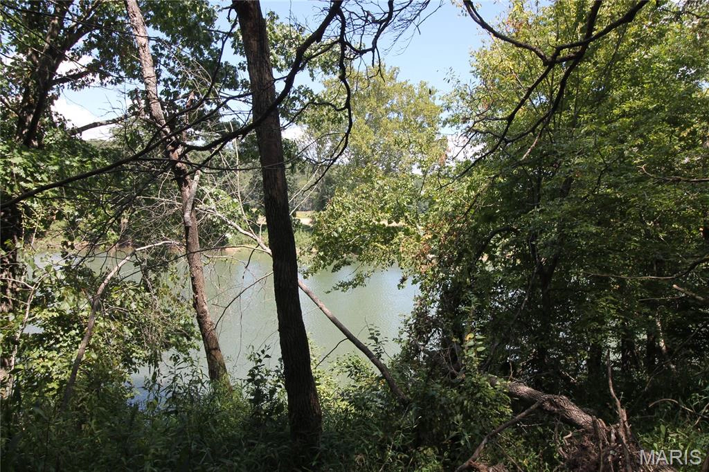 property 16286 Maries Rod 303