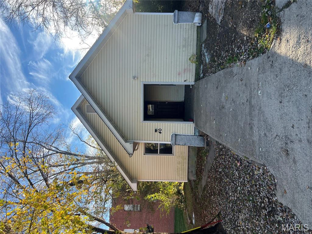 property 40 W 2nd Street