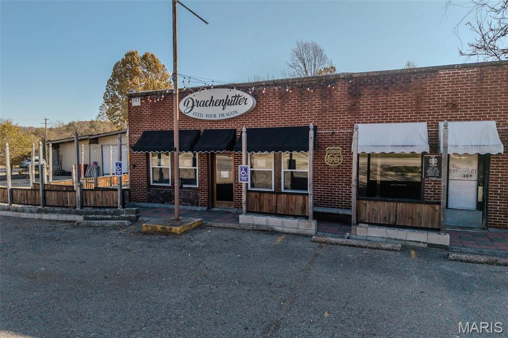 property 307 Historic Route 66