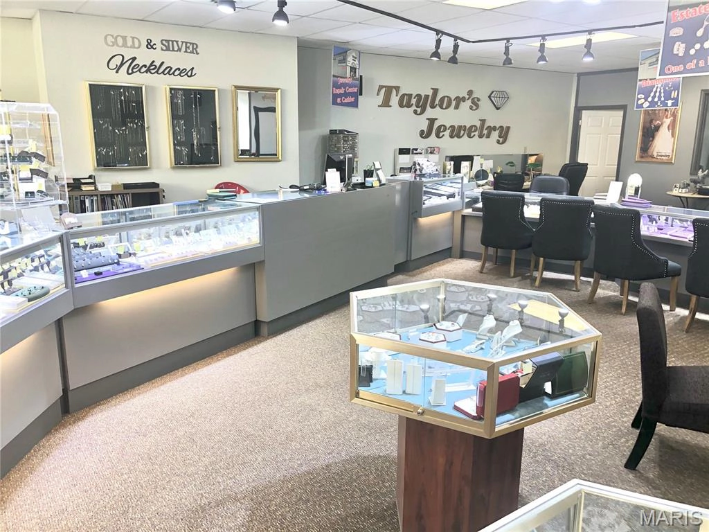 property 813 N Pine Street