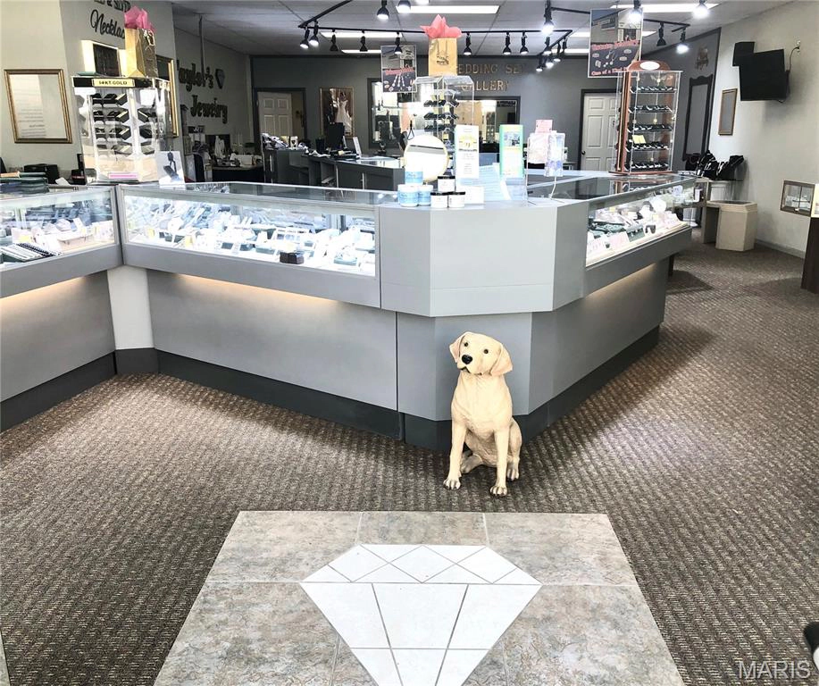 property 813 N Pine Street