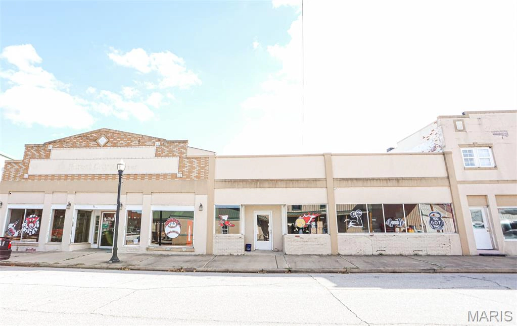 property 130 W Washington Street