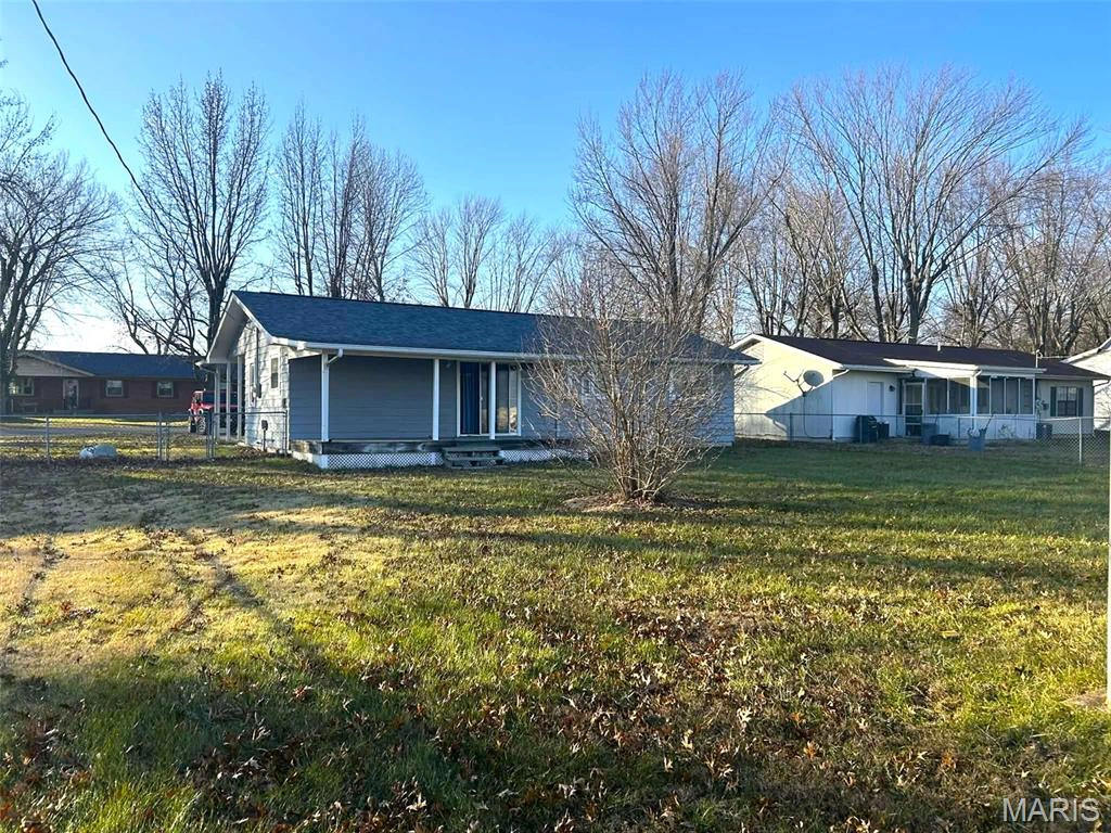 property 402 N Louise Avenue