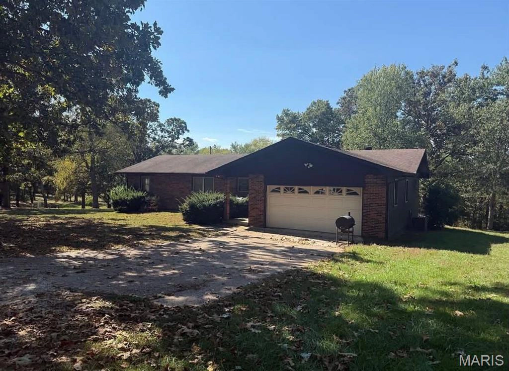 property 319 County Road 5030