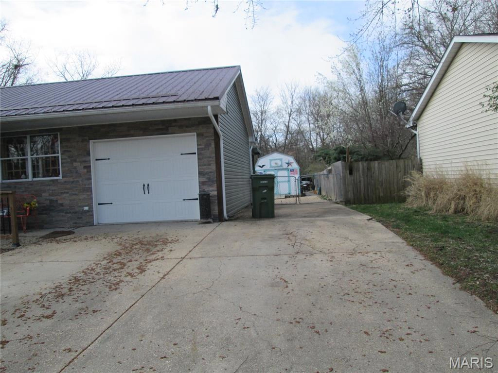 property 1608 Coventry Lane