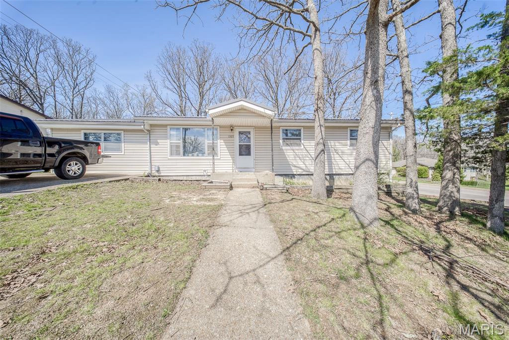 property 1323 Woodlawn Drive