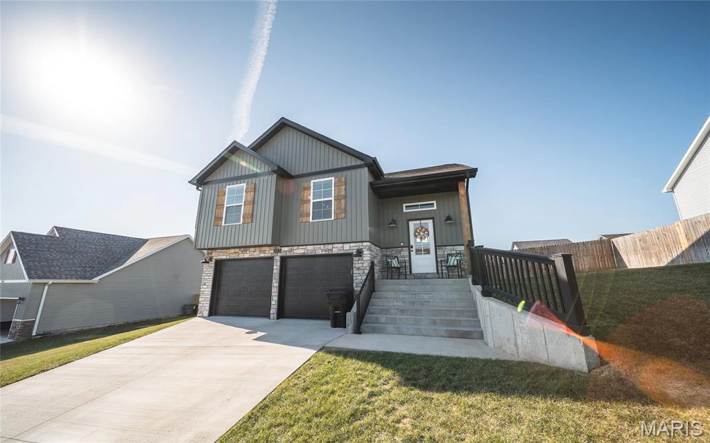 property 203 Majestic