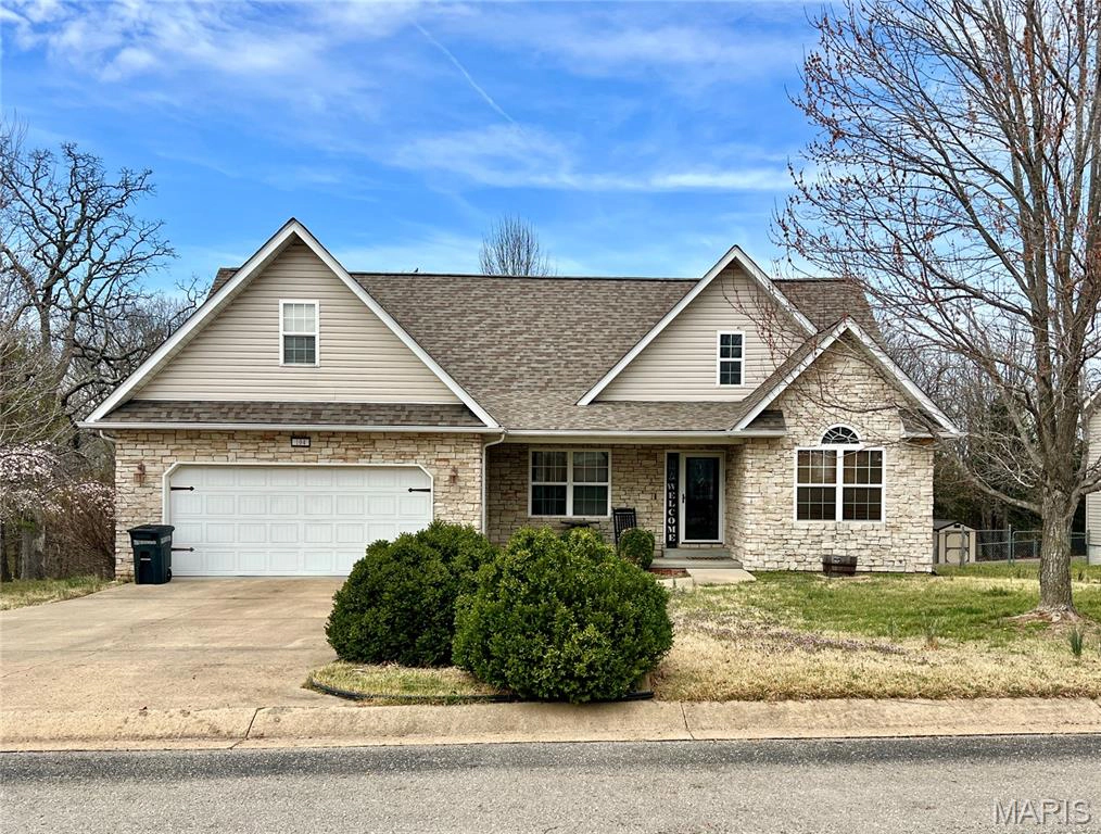 property 104 La Vista Drive