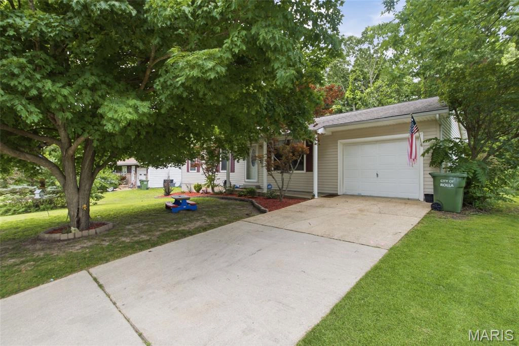 property 2622 Camelot Court